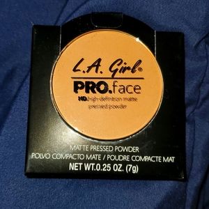 L.A Girl Pro face pressed powder (2 pack)